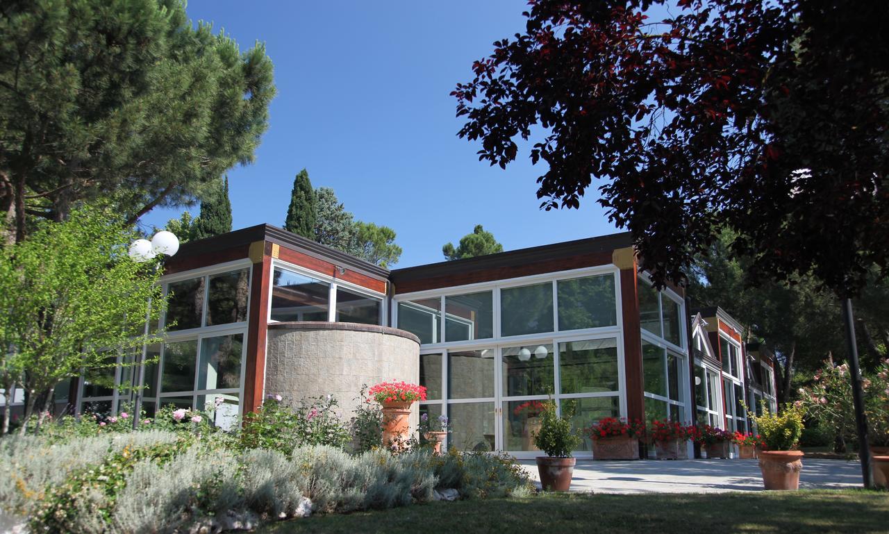 Albergo Ristorante Da Domenico Monte San Savino Buitenkant foto