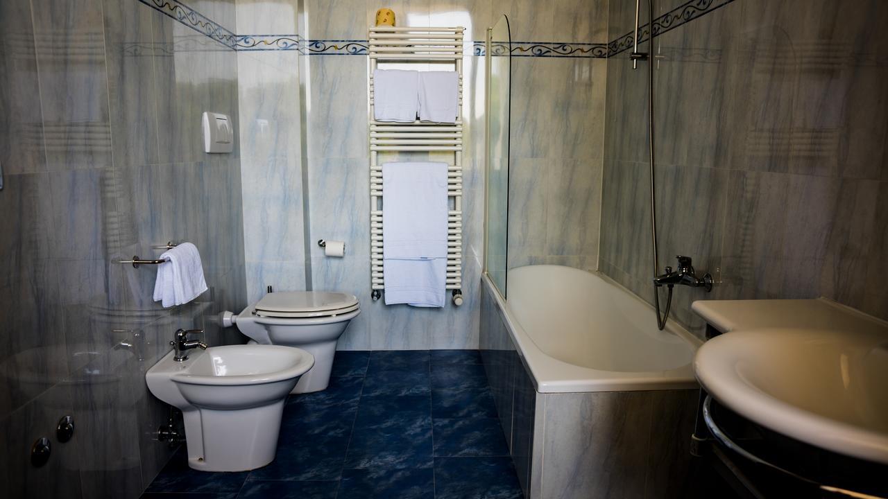 Albergo Ristorante Da Domenico Monte San Savino Buitenkant foto