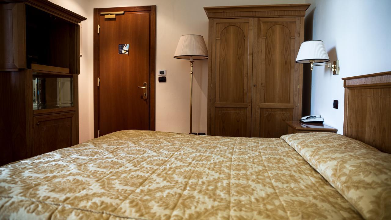 Albergo Ristorante Da Domenico Monte San Savino Buitenkant foto